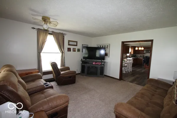 $449,900 | 5671 East 350 South, Waldron, IN 46182