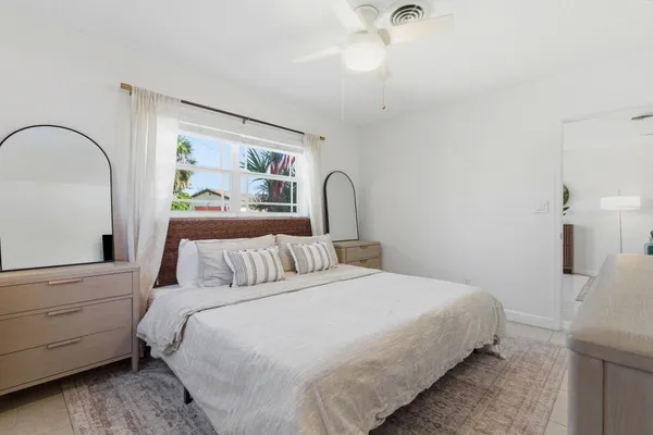 $4,000 | 1850 Southeast 7th Street, Pompano Beach, FL 33060