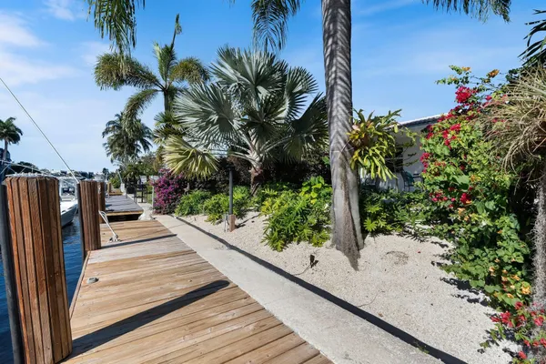 $4,000 | 1850 Southeast 7th Street, Pompano Beach, FL 33060