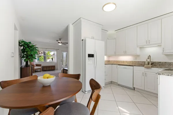 $4,000 | 1850 Southeast 7th Street, Pompano Beach, FL 33060