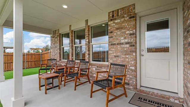 $294,990 | 552 Marsh Street, Cleburne, TX 76033