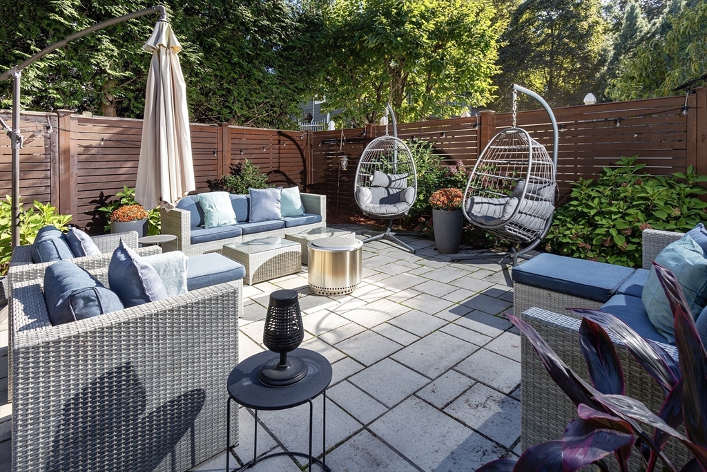 42 Evergreen Circle Newton, MA 02465 - Photo 26 of 33