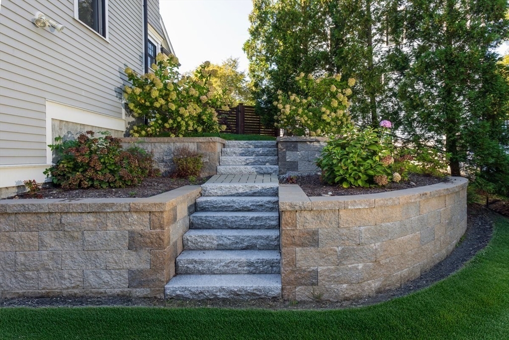 42 Evergreen Circle Newton, MA 02465 - Photo 29 of 33