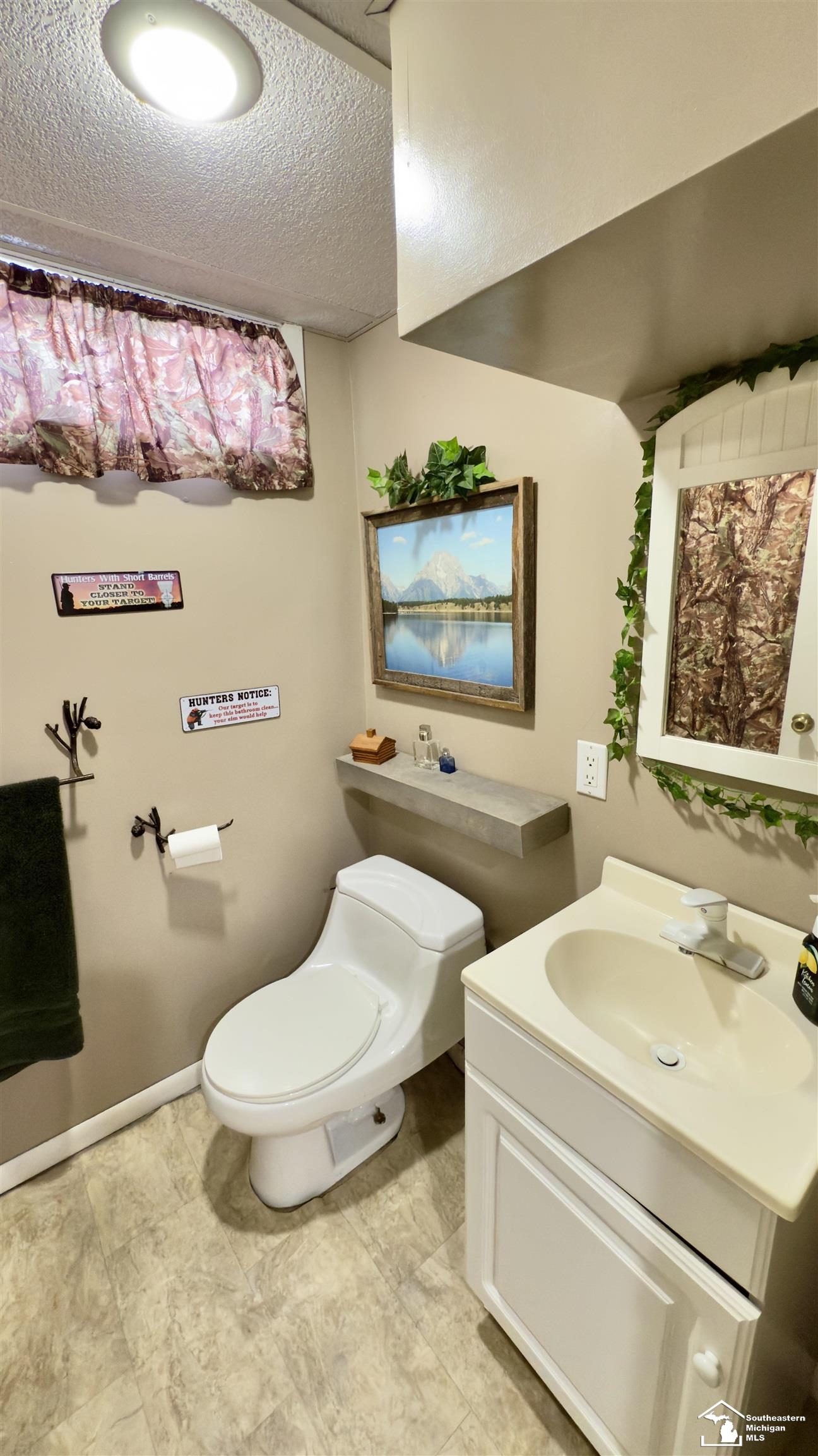 818 South Raisinville Road Monroe, MI 48161 - Photo 30 of 37