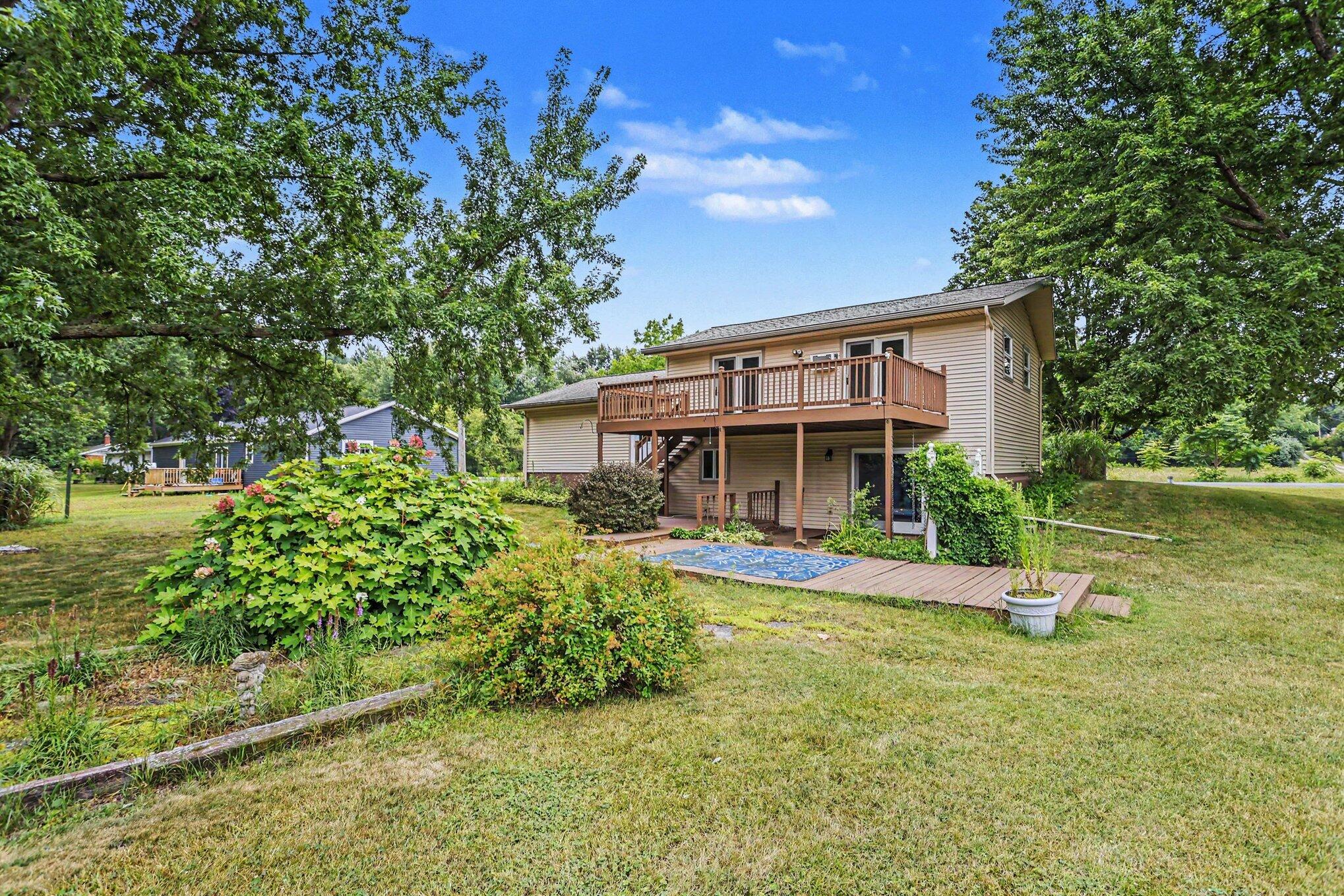 2785 Eaman Road Benton Harbor, MI 49022 - Photo 26 of 28 026_file_5740