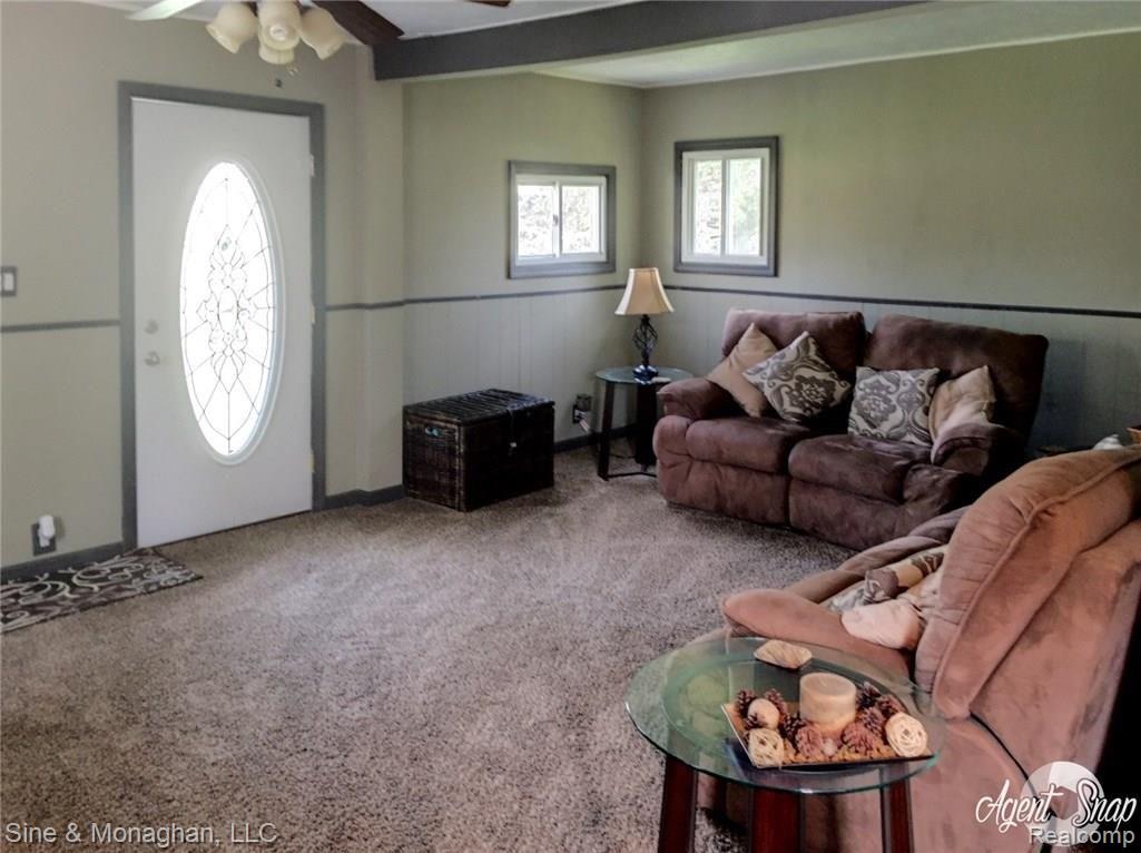 1884 Range Road Port Huron, MI 48060 - Photo 11 of 21 Living Room with new carpet