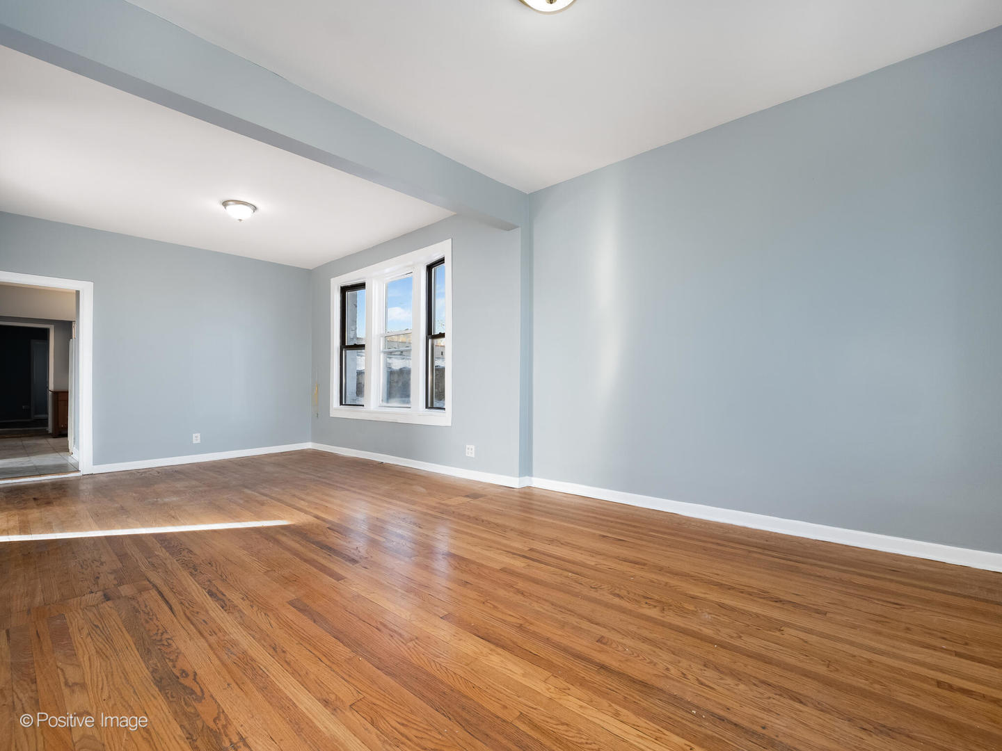 4024 North Kedzie Avenue, Unit 2 Chicago, IL 60618 - Photo 3 of 17