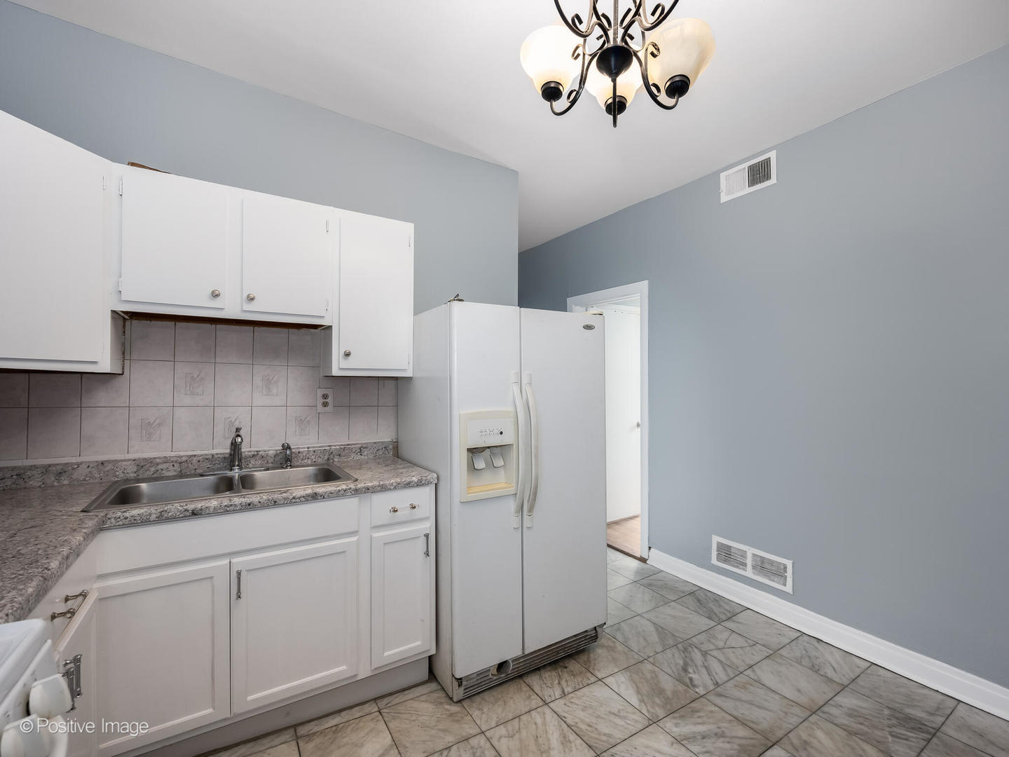 4024 North Kedzie Avenue, Unit 2 Chicago, IL 60618 - Photo 10 of 17