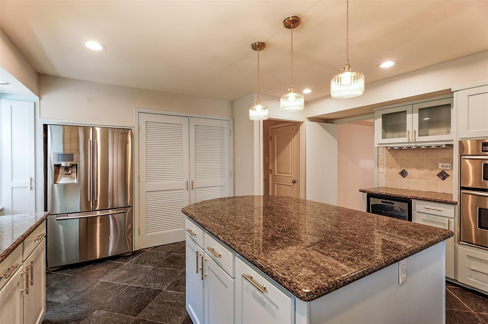 3827 Drake Street Houston, TX 77005 - Photo 10 of 29 Gallery Image 10