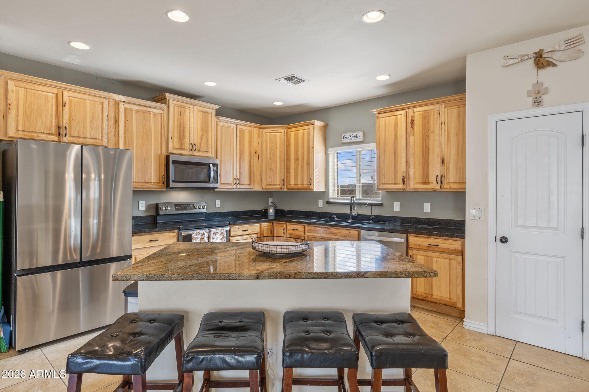 10930 South Banjo Way Mayer, AZ 86333 - Photo 8 of 30 Kitchen