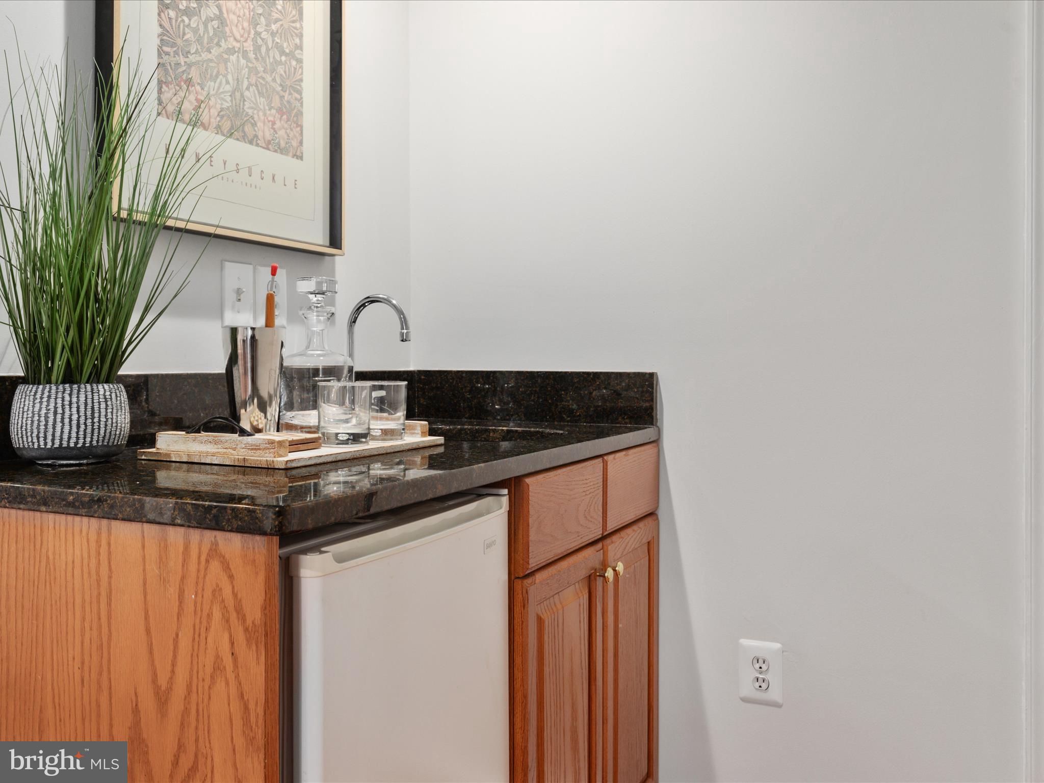 12535 Rock Ridge Road Herndon, VA 20170 - Photo 26 of 43 Lower Level Wet Bar with Mini-Fridge