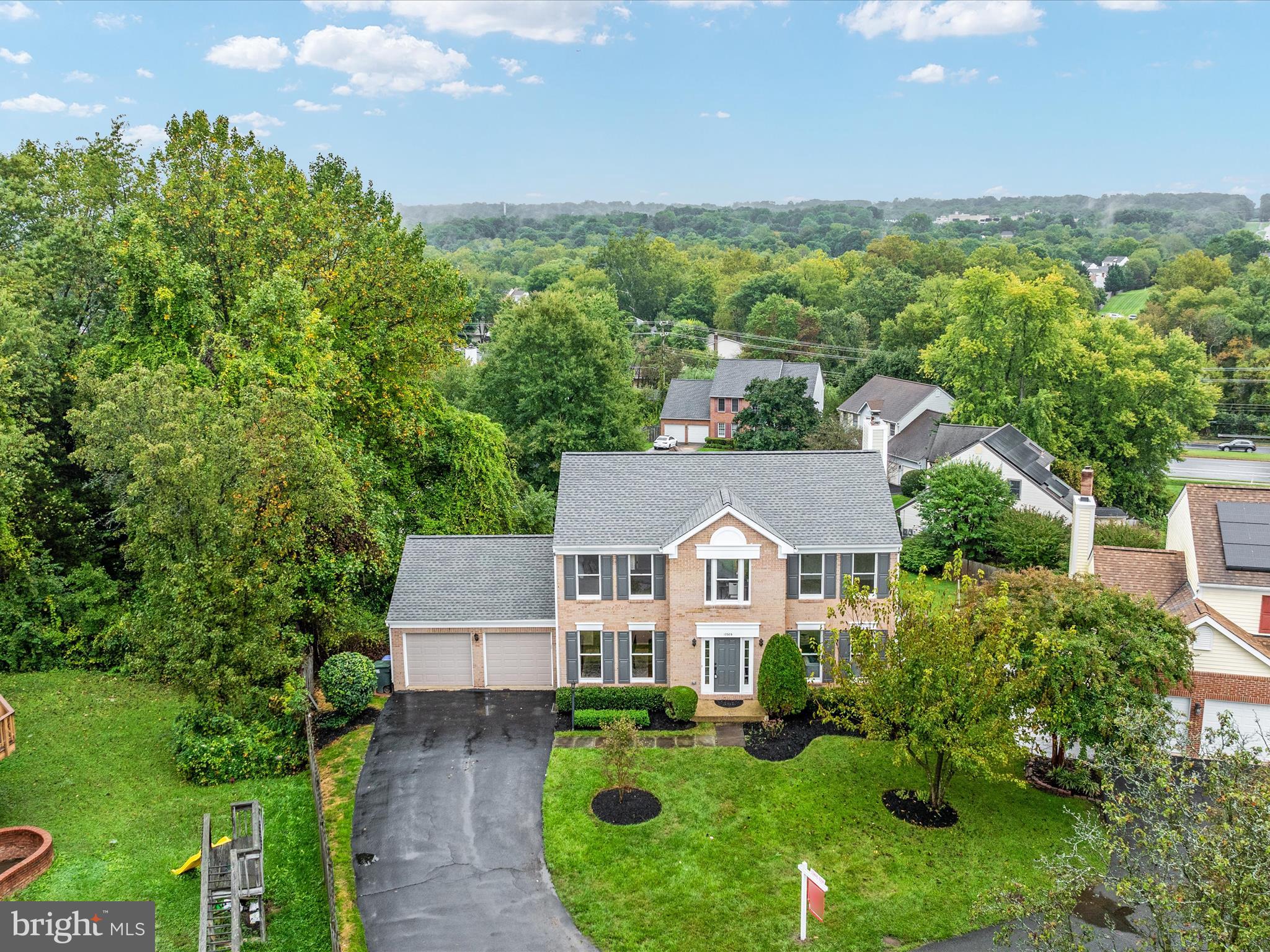 12535 Rock Ridge Road Herndon, VA 20170 - Photo 3 of 43 Sitting up High