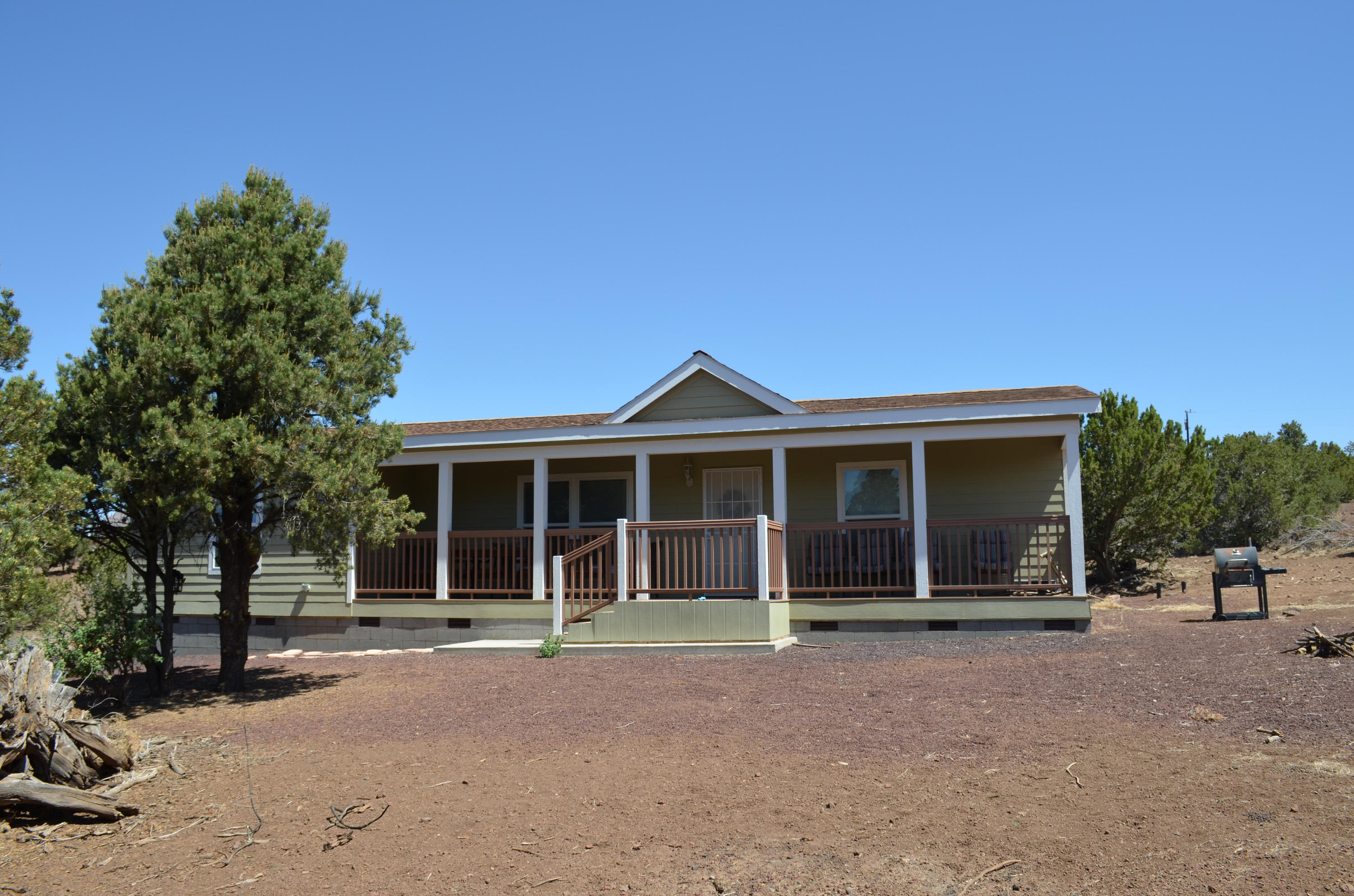 2313 East Fir Road Williams, AZ 86046 - Photo 3 of 38 DSC_0307