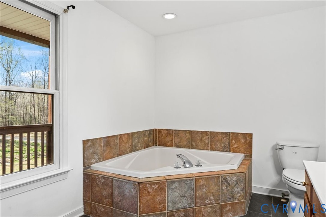 7040 Old Roxbury Road Quinton, VA 23141 - Photo 5 of 100