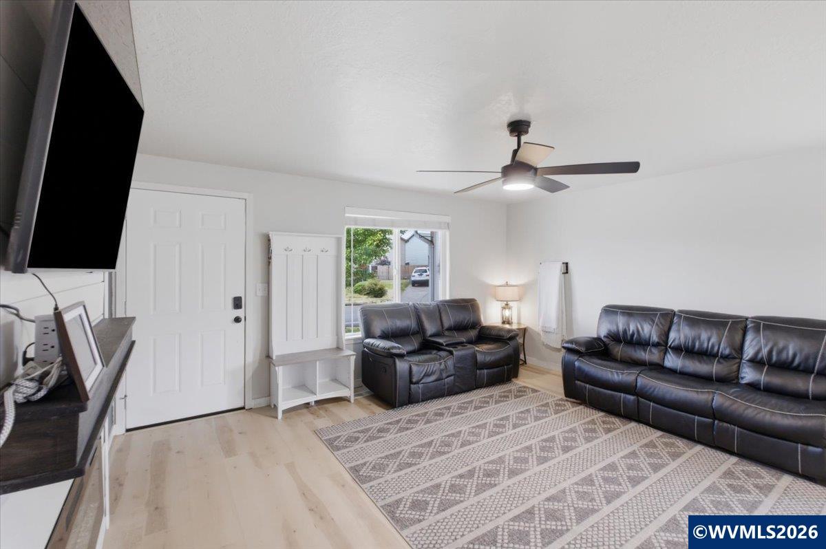 3523 College Loop Southeast Albany, OR 97322 - Photo 12 of 46