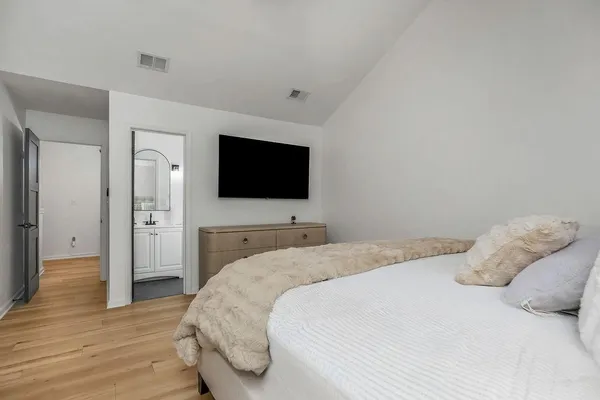 $225,000 | 5932 Northeast Moonstone Drive, Unit 3B, Lee's Summit, MO 64064