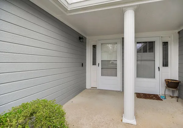 $225,000 | 5932 Northeast Moonstone Drive, Unit 3B, Lee's Summit, MO 64064