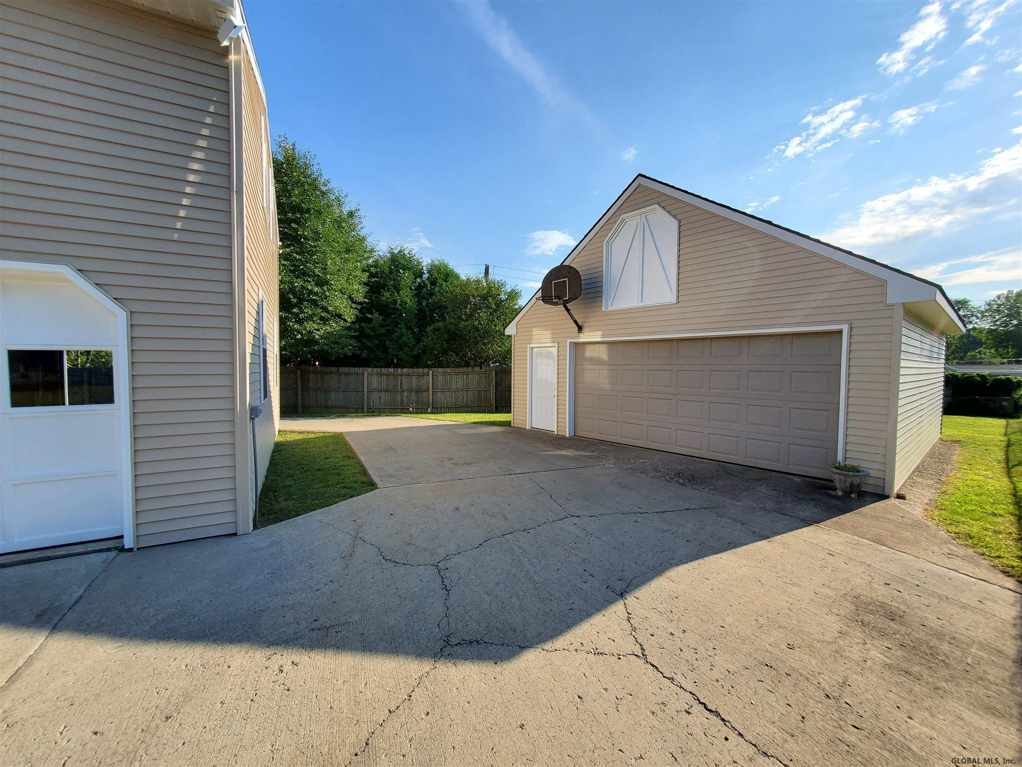 5 Plank Road Halfmoon, NY 12188 - Photo 22 of 28 Photo 22
