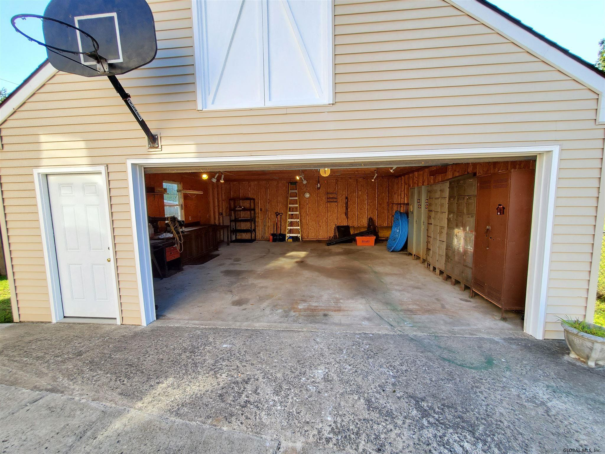 5 Plank Road Halfmoon, NY 12188 - Photo 23 of 28 Photo 23