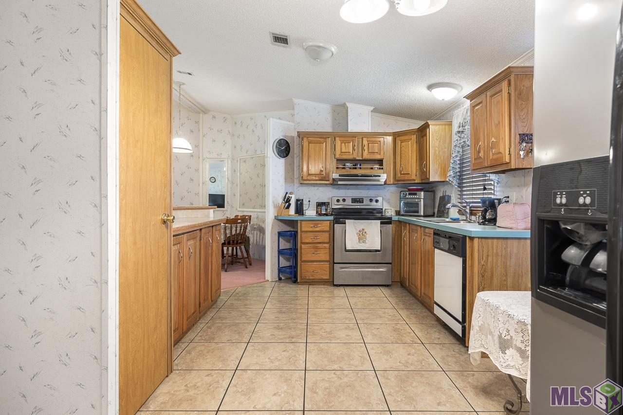 14324 Carey Road Baker, LA 70714 - Photo 8 of 52 Gallery Image 8