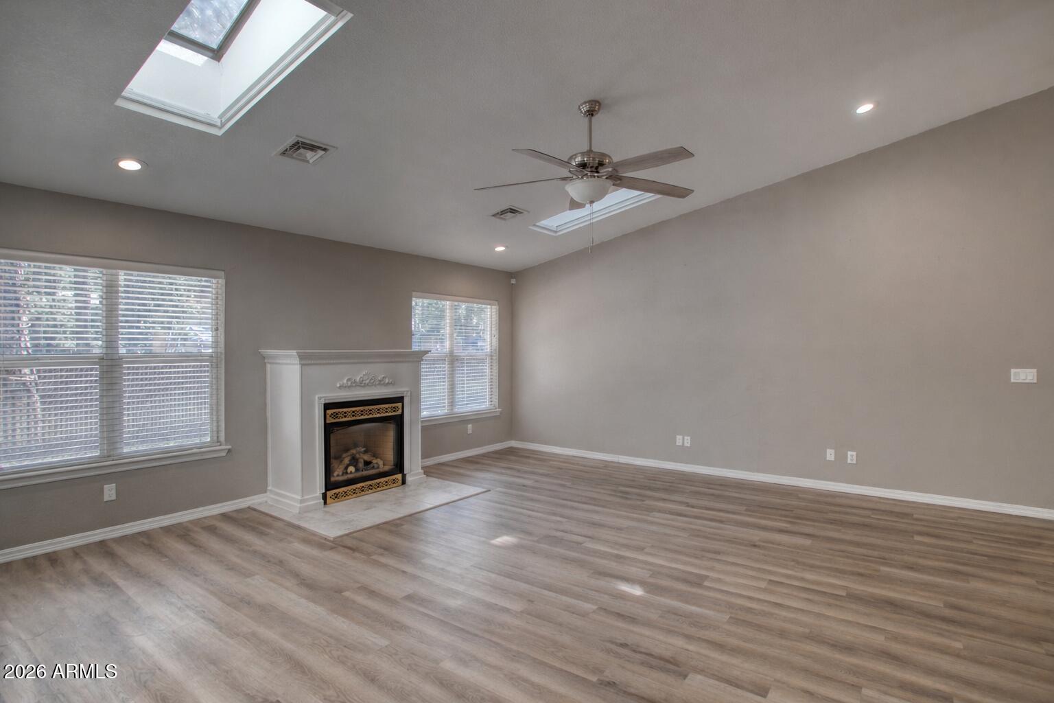 5349 Bear Run Road Lakeside, AZ 85929 - Photo 12 of 47 Living Room