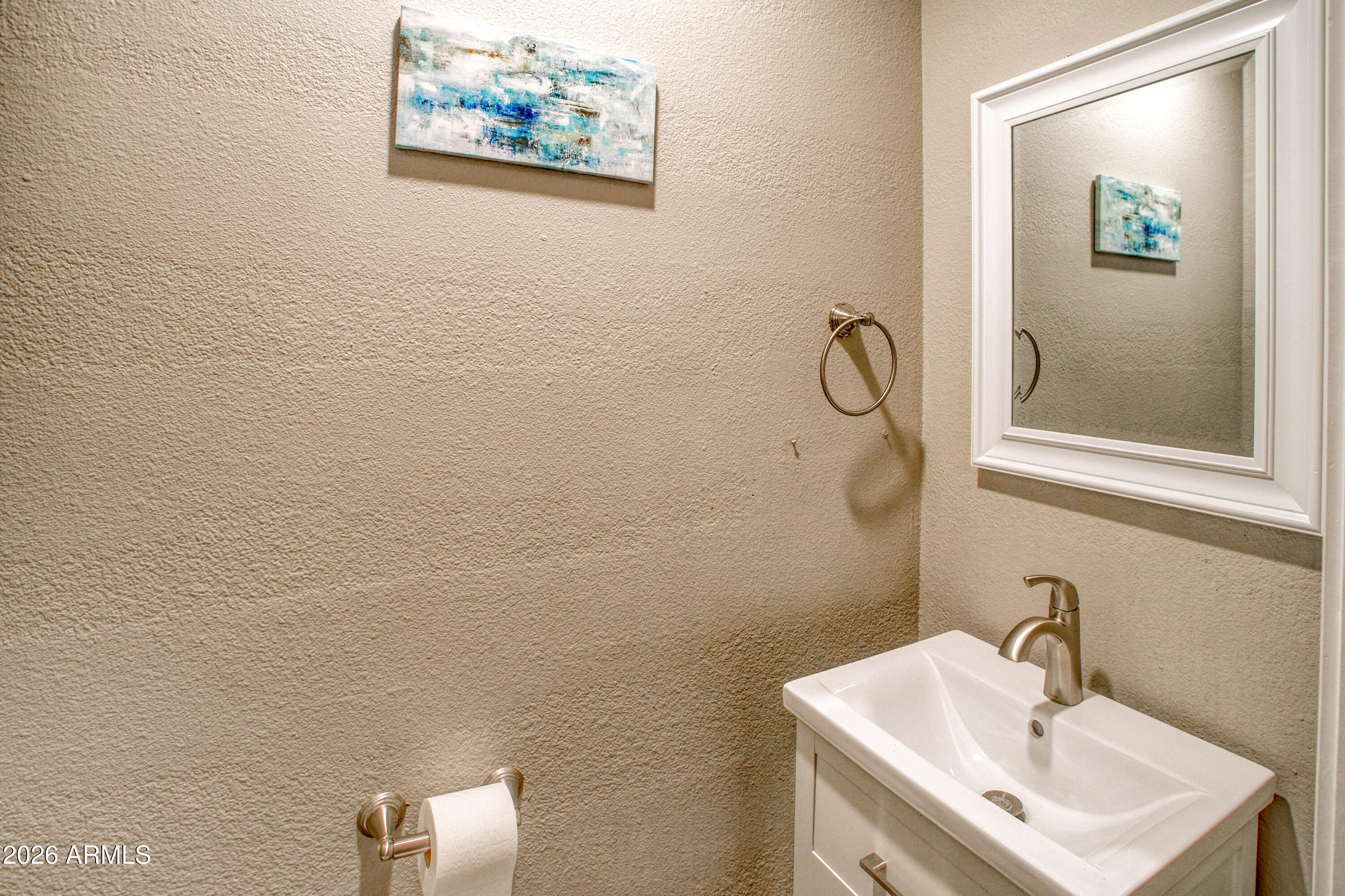 5349 Bear Run Road Lakeside, AZ 85929 - Photo 30 of 47 Guest Half Bath