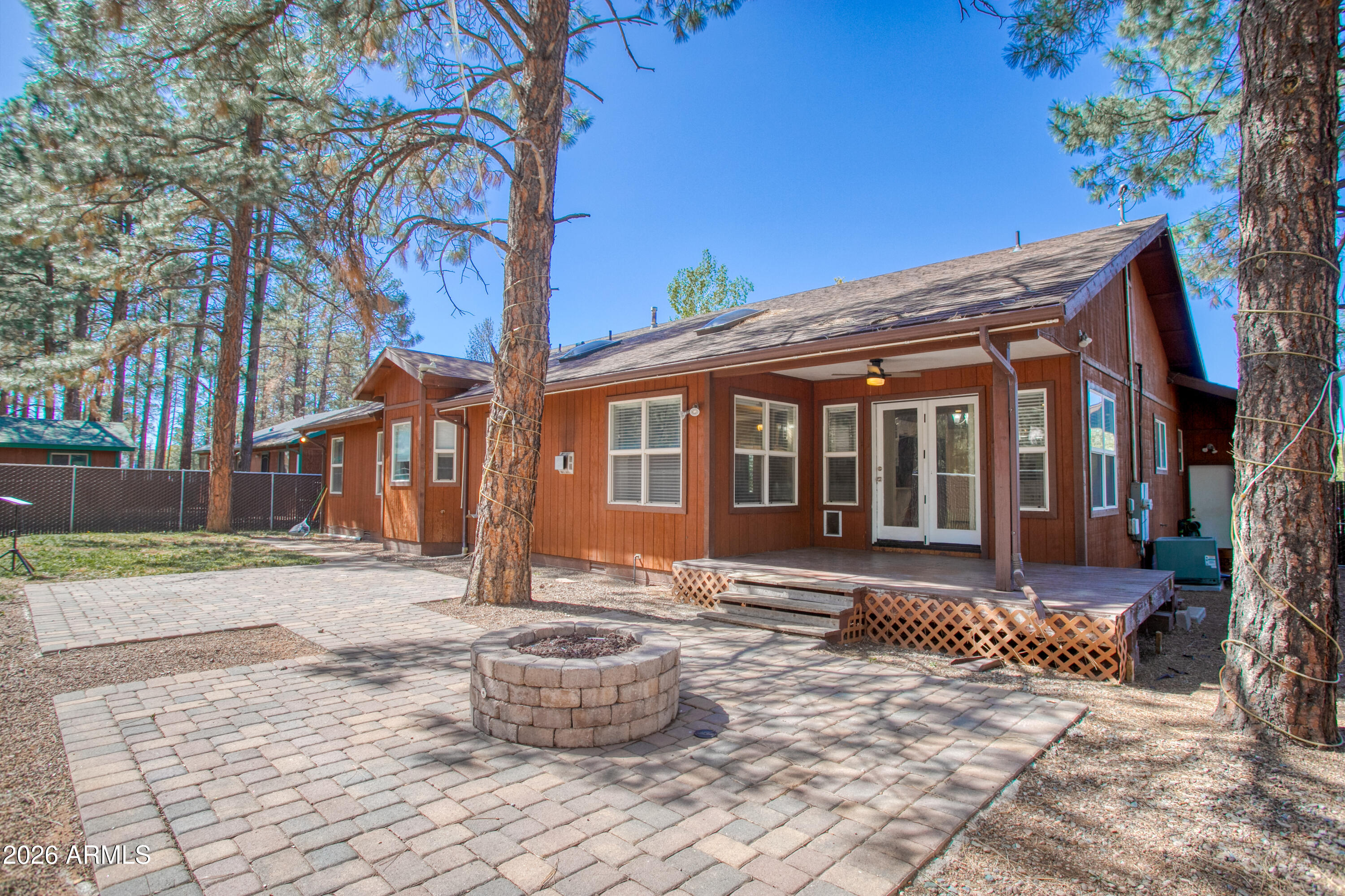 5349 Bear Run Road Lakeside, AZ 85929 - Photo 5 of 47 Backyard