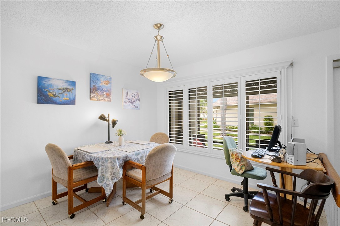 1698 Bent Tree Circle Fort Myers, FL 33907 - Photo 5 of 47