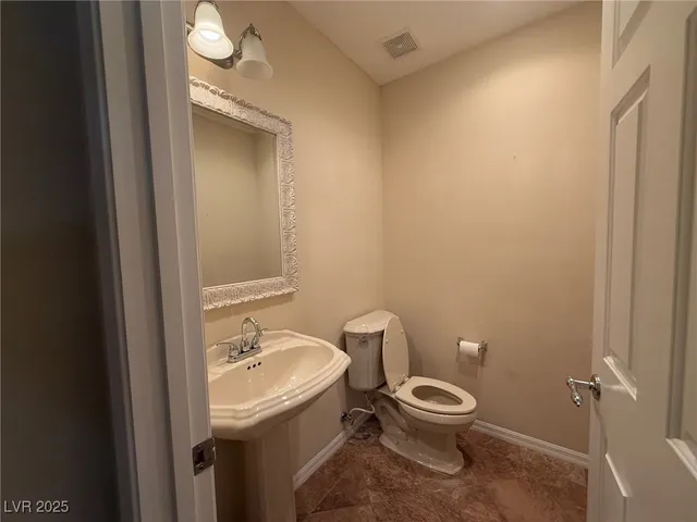 $4,800 | 25 Holston Hills Road, Henderson, NV 89052