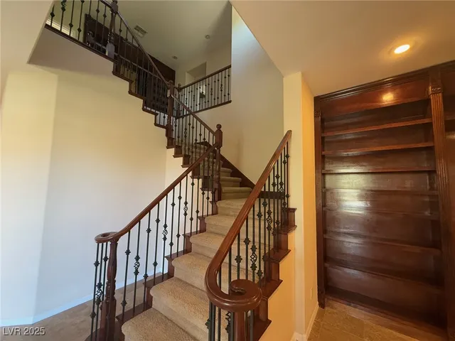 $4,800 | 25 Holston Hills Road, Henderson, NV 89052