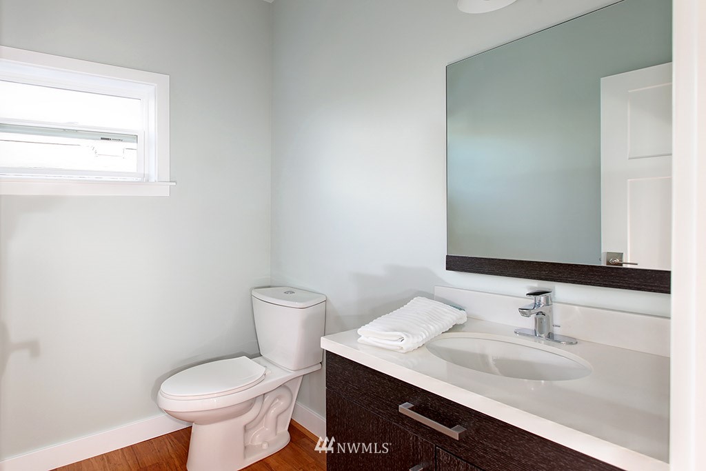 705 North 77th Street Seattle, WA 98103 - Photo 14 of 25