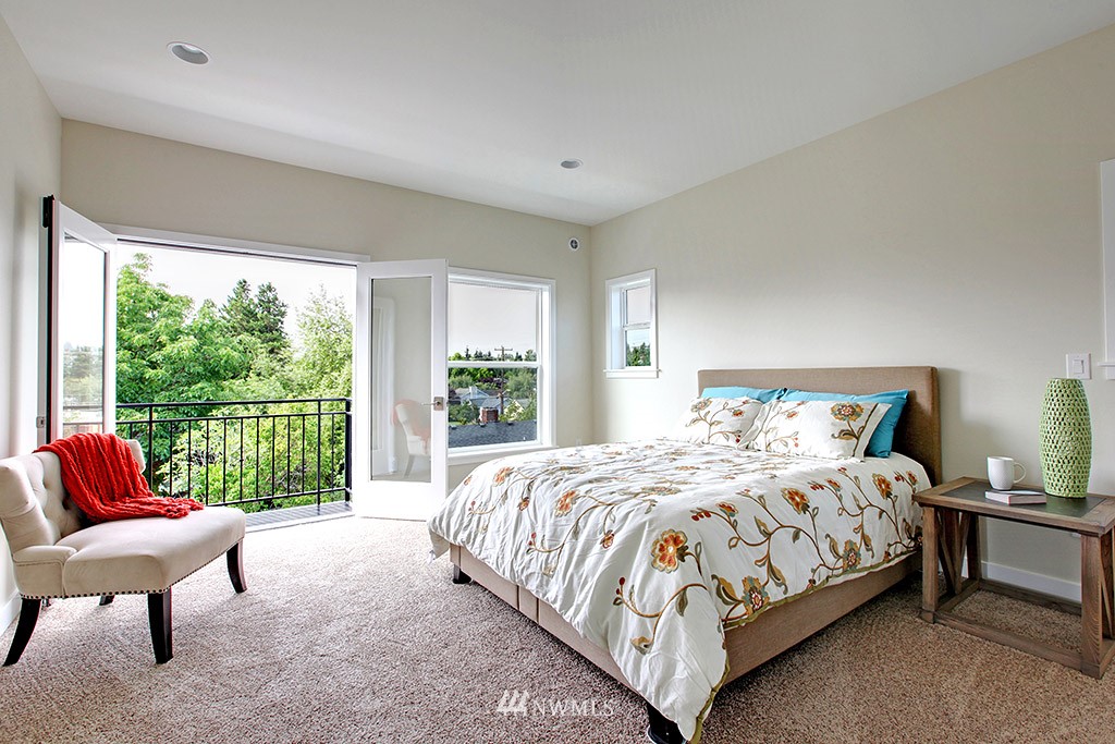 705 North 77th Street Seattle, WA 98103 - Photo 8 of 25