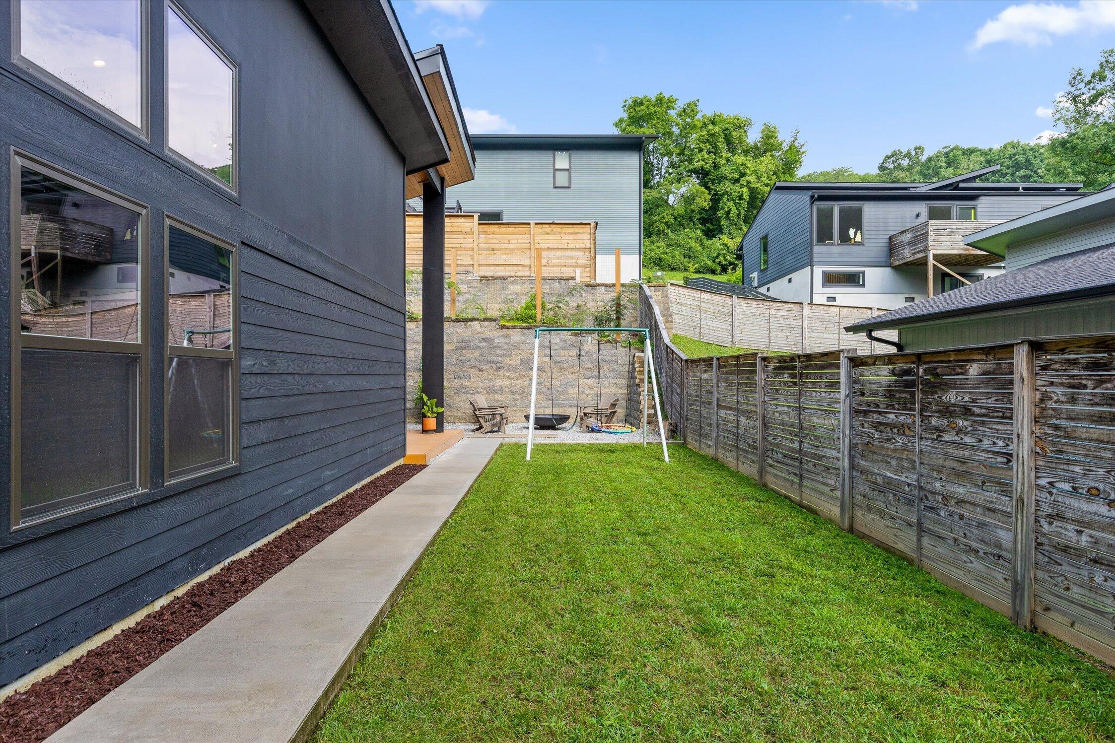 1767 Whiteoak Road Chattanooga, TN 37415 - Photo 46 of 51 56-1767 Whiteoak Rd-49