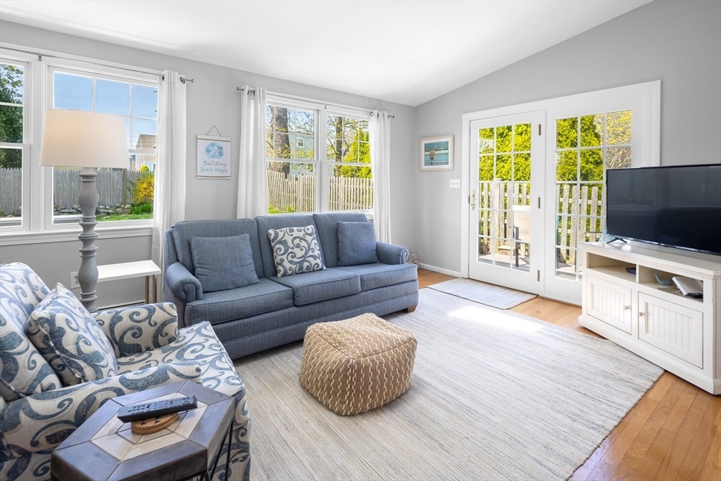 109 Donald Road Marshfield, MA 02050 - Photo 9 of 23 Gallery Image 9