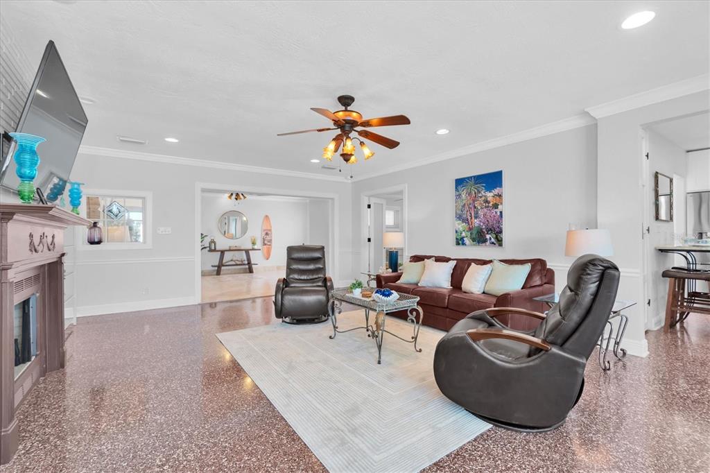 16102 4th Street East Redington Beach, FL 33708 - Photo 8 of 60