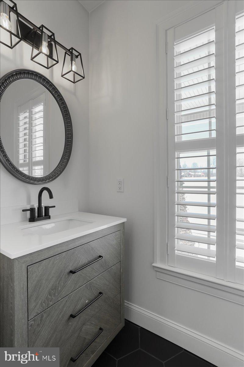 13100 St Paul Road Clear Spring, MD 21722 - Photo 27 of 101 Half bath