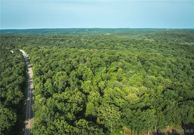 $130,950 | 3 State Road, Edwards, MO 65326