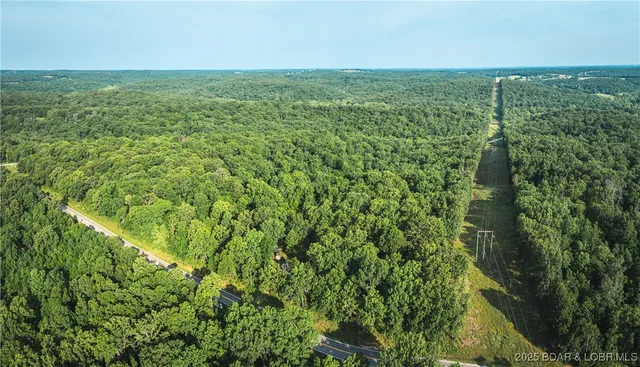 $130,950 | 3 State Road, Edwards, MO 65326