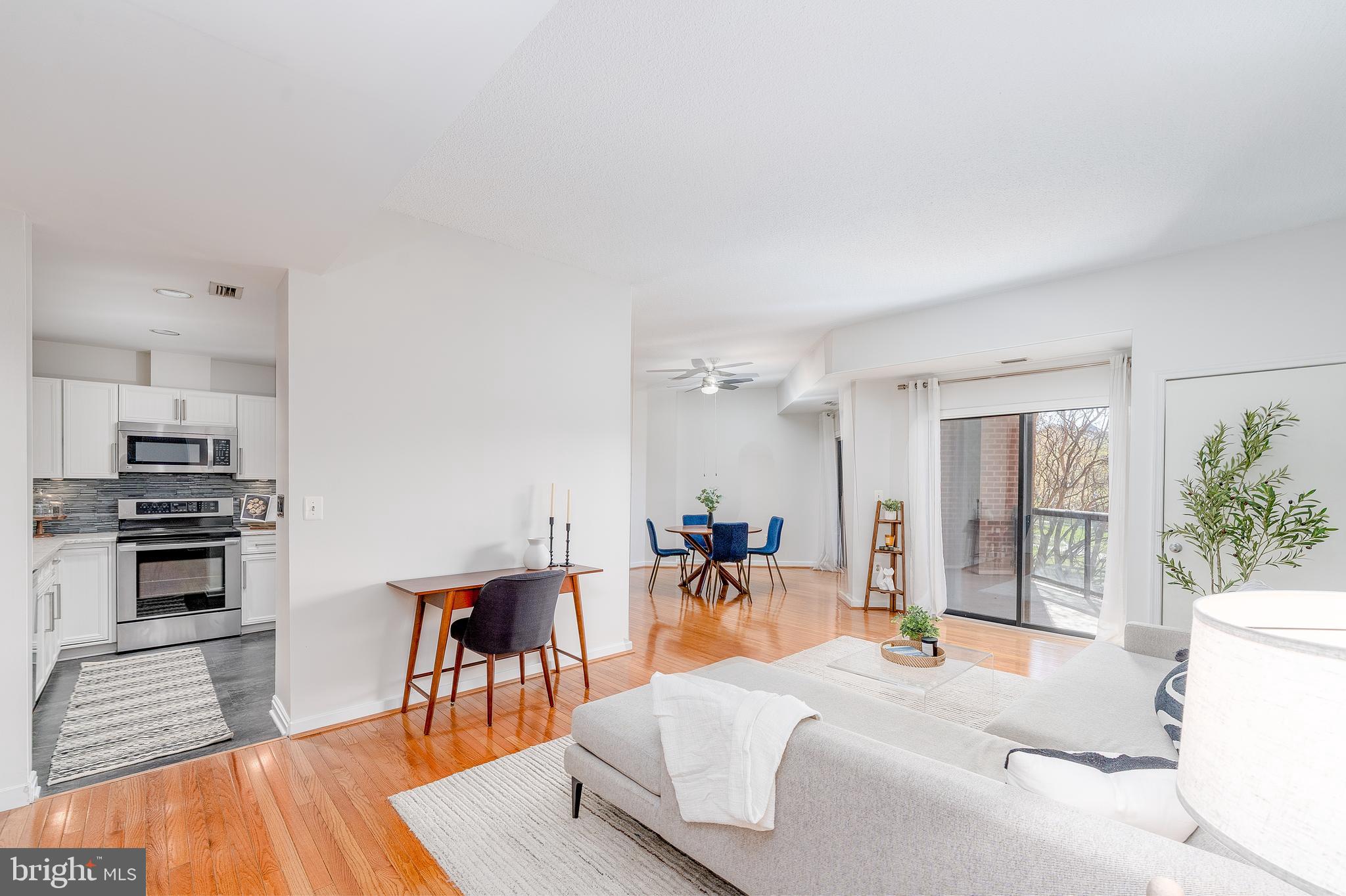 2515 Boston Street, Unit 201 Baltimore, MD 21224 - Photo 4 of 23 Open concept living