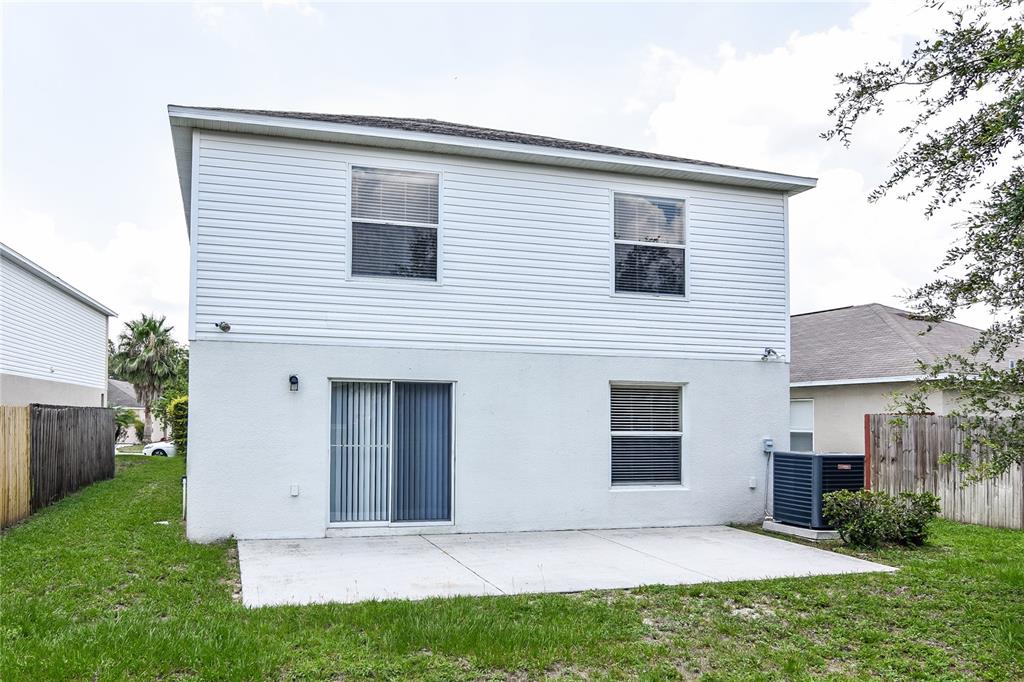 2037 Whispering Trails Boulevard Winter Haven, FL 33884 - Photo 14 of 15