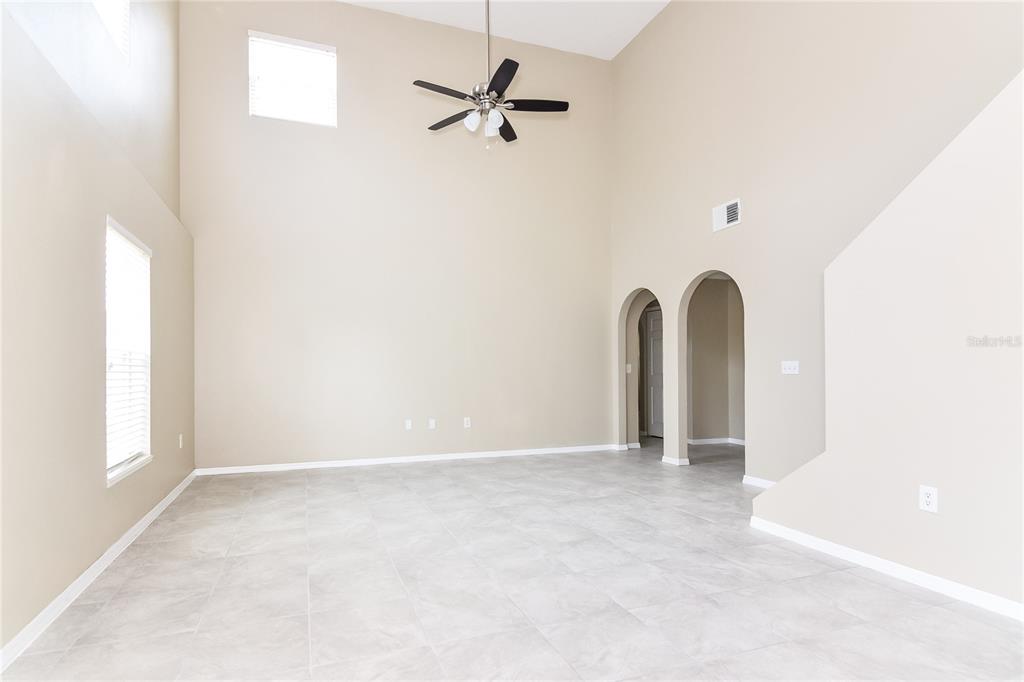 2037 Whispering Trails Boulevard Winter Haven, FL 33884 - Photo 3 of 15