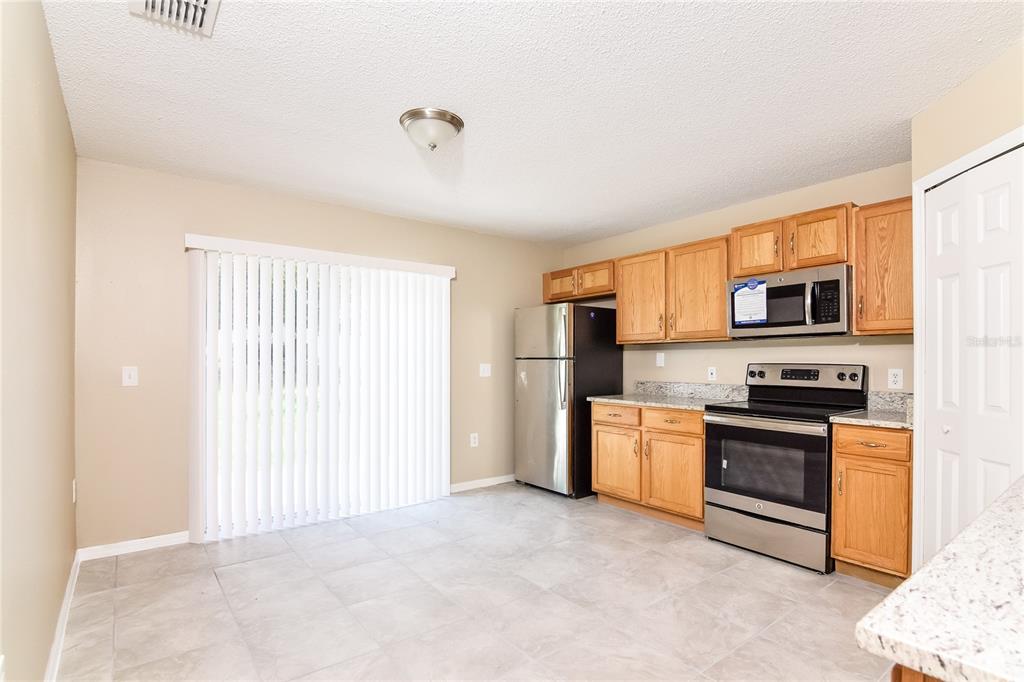 2037 Whispering Trails Boulevard Winter Haven, FL 33884 - Photo 6 of 15