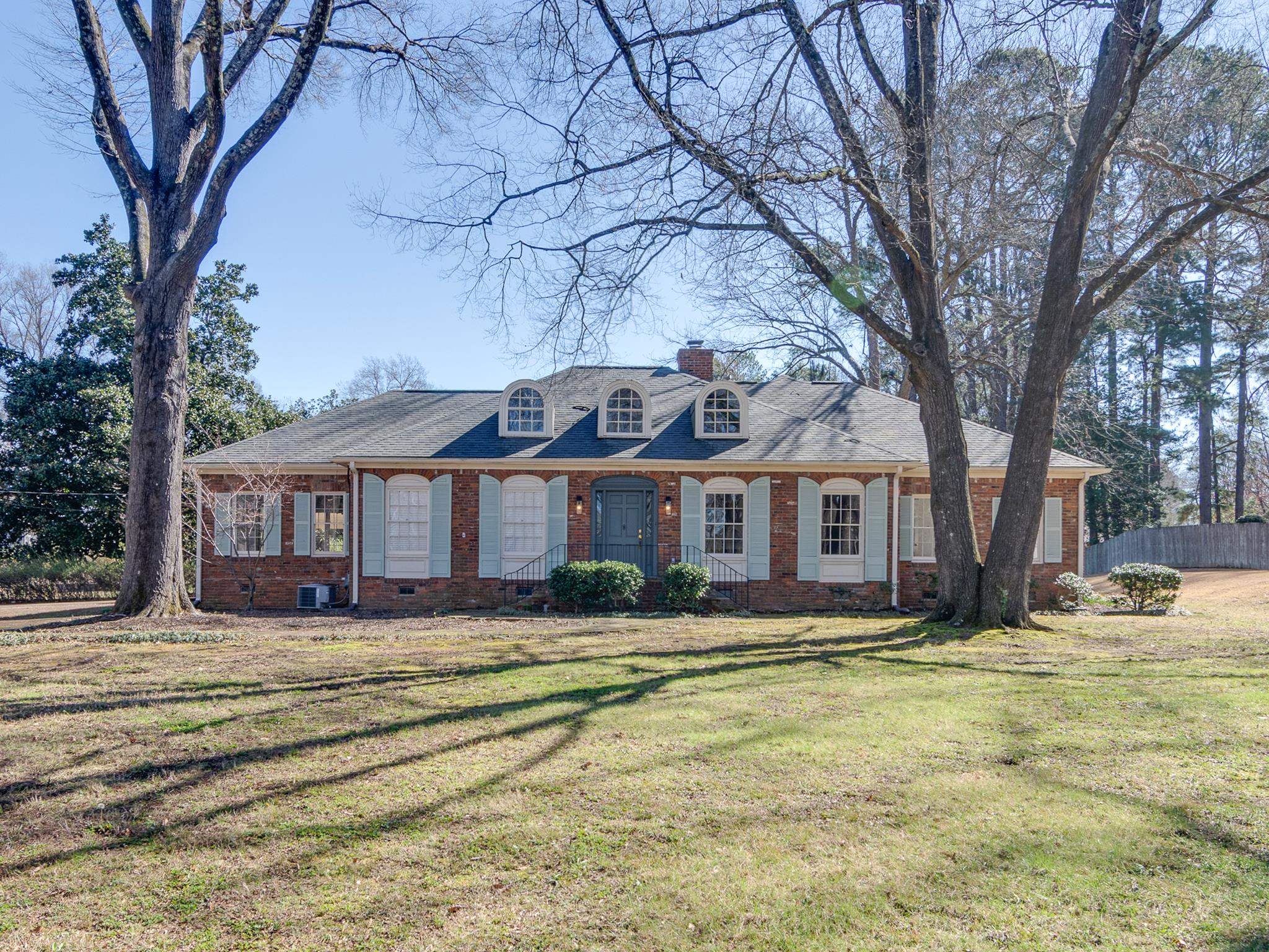 506 Peterson Lake Road Collierville, TN 38017 - Photo 1 of 28