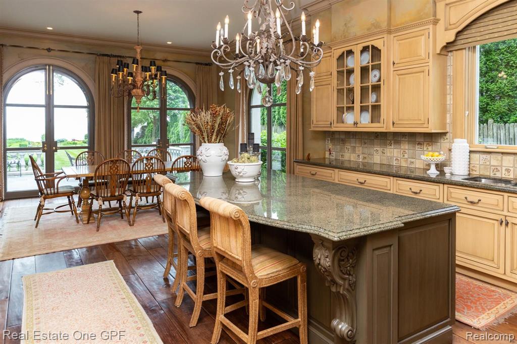 992 Lake Shore Road Grosse Pointe Shores, MI 48236 - Photo 24 of 59
