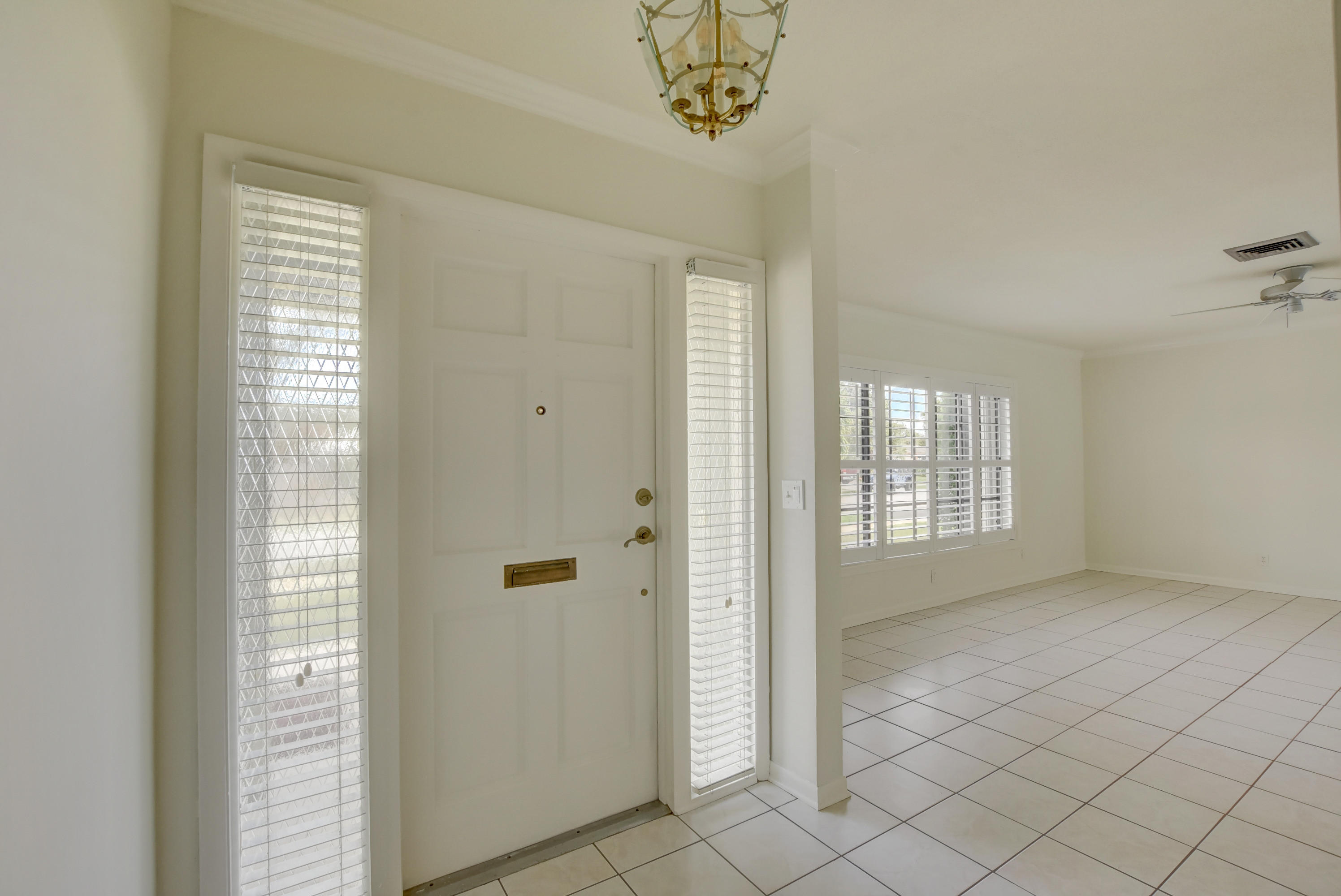 1368 Southwest 12th Street Boca Raton, FL 33486 - Photo 3 of 36 HM 1368 SW 12th St-5