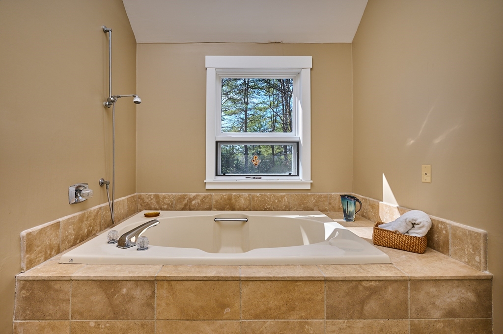 494 Station Road Amherst, MA 01002 - Photo 22 of 42