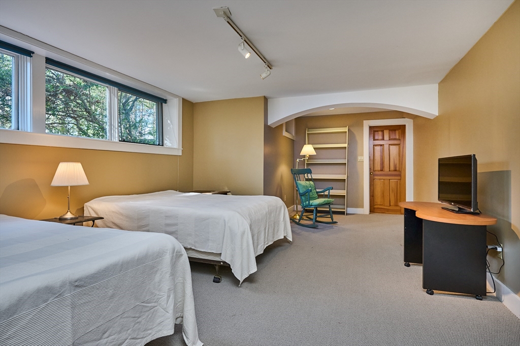 494 Station Road Amherst, MA 01002 - Photo 26 of 42