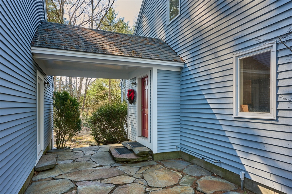 494 Station Road Amherst, MA 01002 - Photo 4 of 42