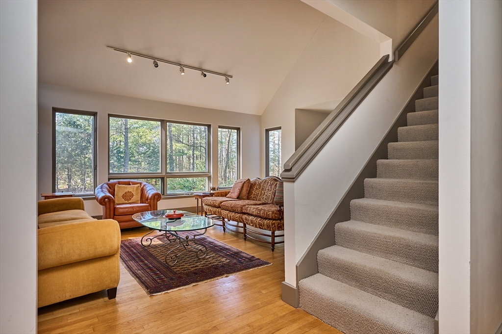 494 Station Road Amherst, MA 01002 - Photo 6 of 42