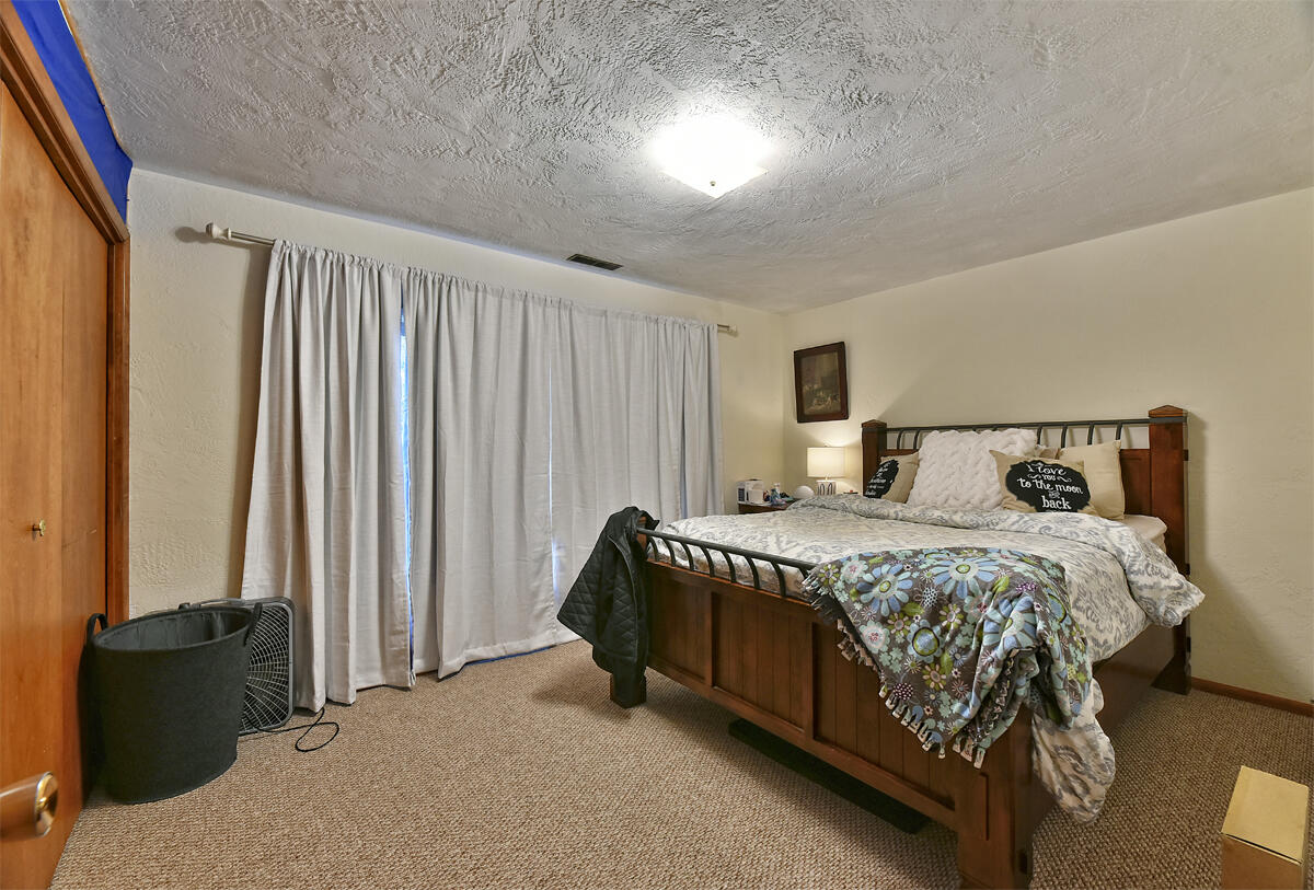 460 Wilson Road Ashland, OR 97520 - Photo 25 of 40 25